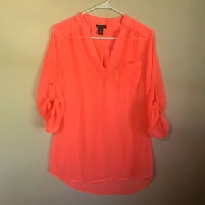 Rue 21 women’s shirt